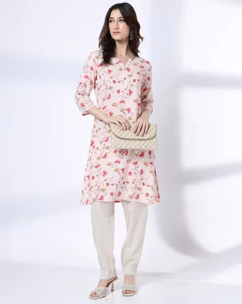 473Wx593H-443067771-peach-MODEL.webp Women Lotus Floral Jaal Print Straight Kurta - Image 1